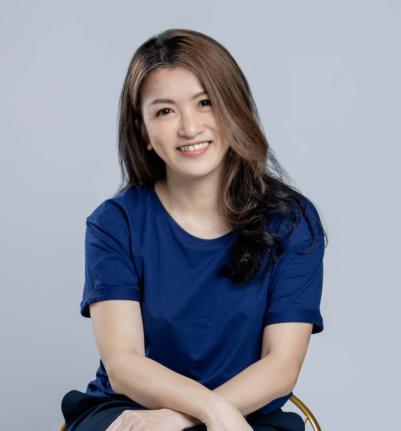 Karon Ng, certified Internal Family Systems therapist and Brainspotting practitioner